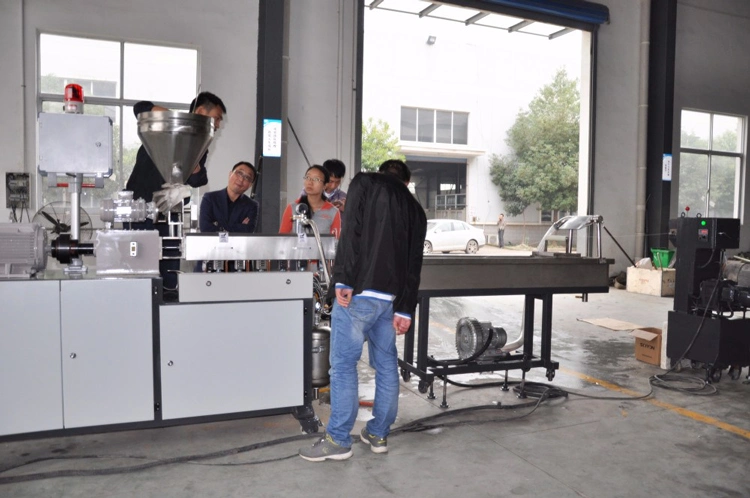 Small Lab Plastic Granules Twin Screw Extruder